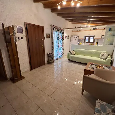 Dimis Swimming Pool Small فيلة